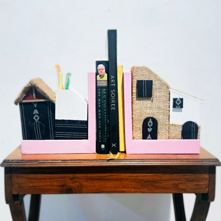 Handcrafted House-Shaped Bookends – Rustic Charm Meets Functionality