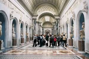 1024px-Musei_Vaticani._Braccio_Nuovo