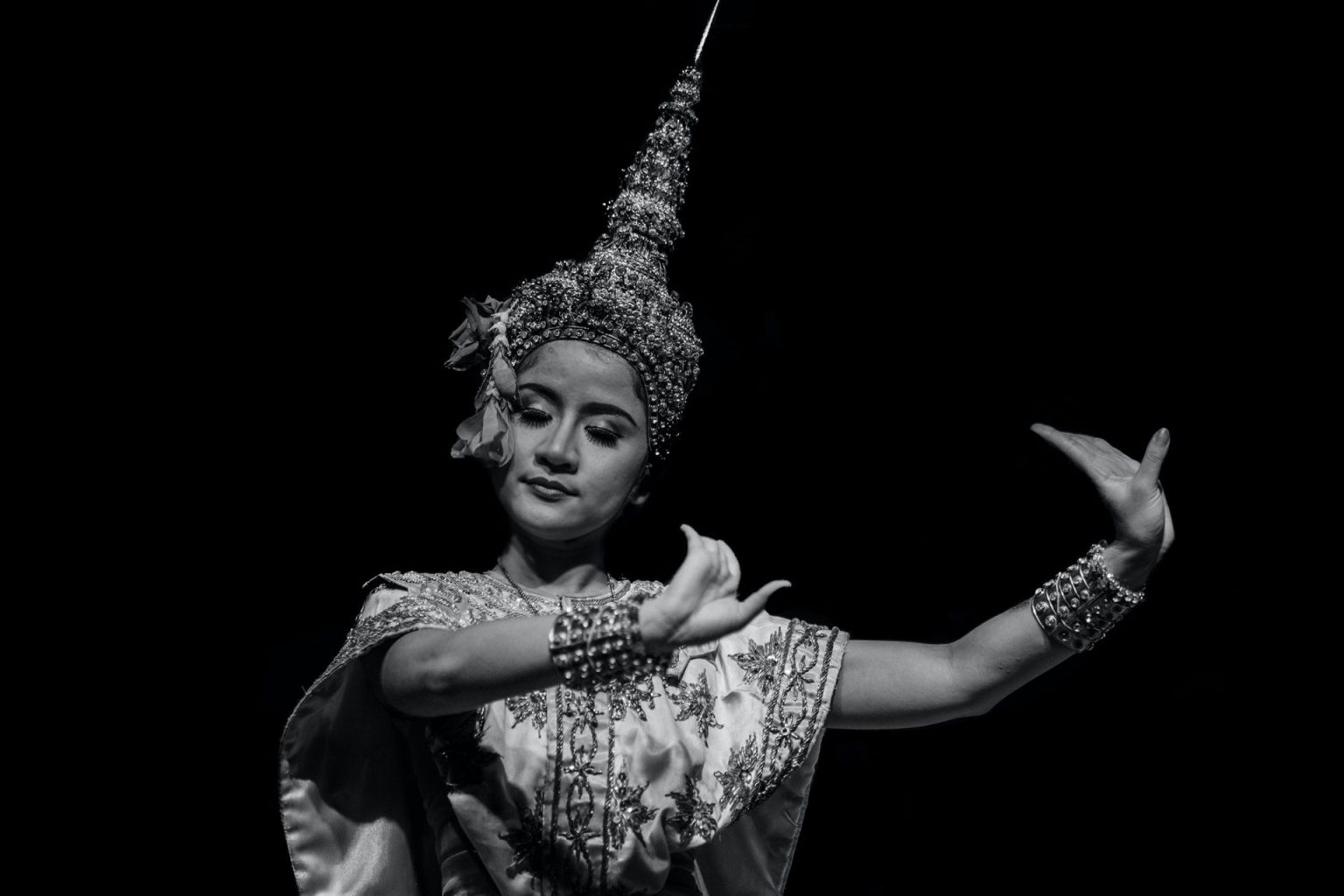 ancient apsara dance